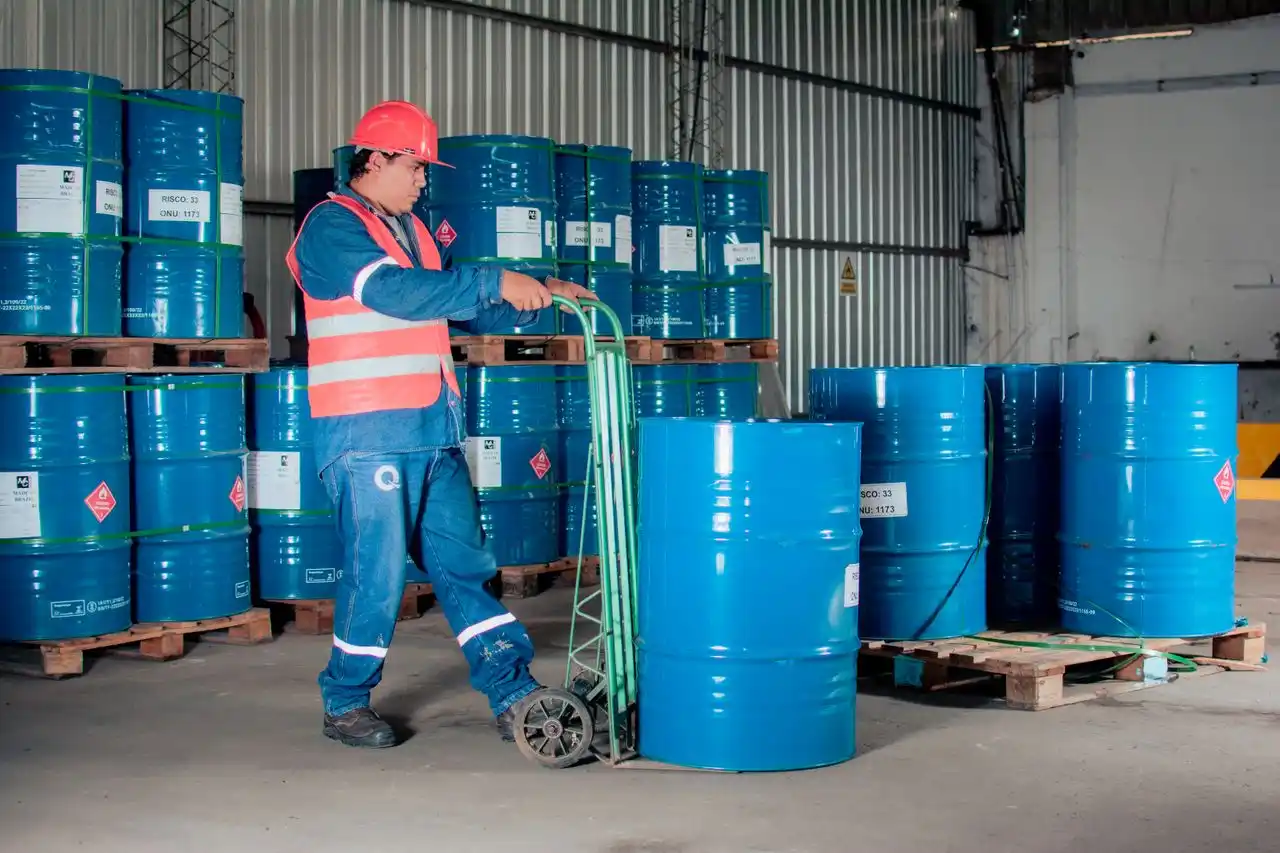 Container handling at CFS facility